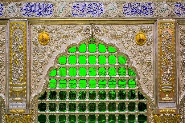 امامزاده سید محمد در عراق، جایی است که بسیاری از زوج‌های نازا برای نذر بچه‌دار شدن به آنجا می‌آیند. این مکان با فضایی معنوی و آرامش‌بخش، امید را در دل‌های زائران زنده نگه می‌دارد.