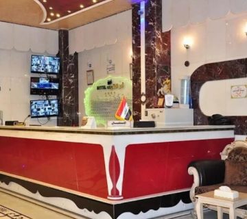 نمای بیرونی هتل ام القری نجف