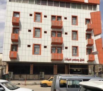 نمای بیرونی هتل المیقات نجف