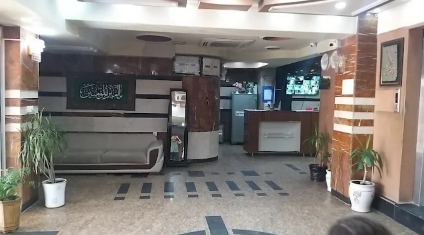 لابی هتل الرقیم با دکوراسیون زیبا