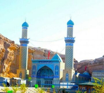 عکس از مراسم عزاداری نزدیک چشمه