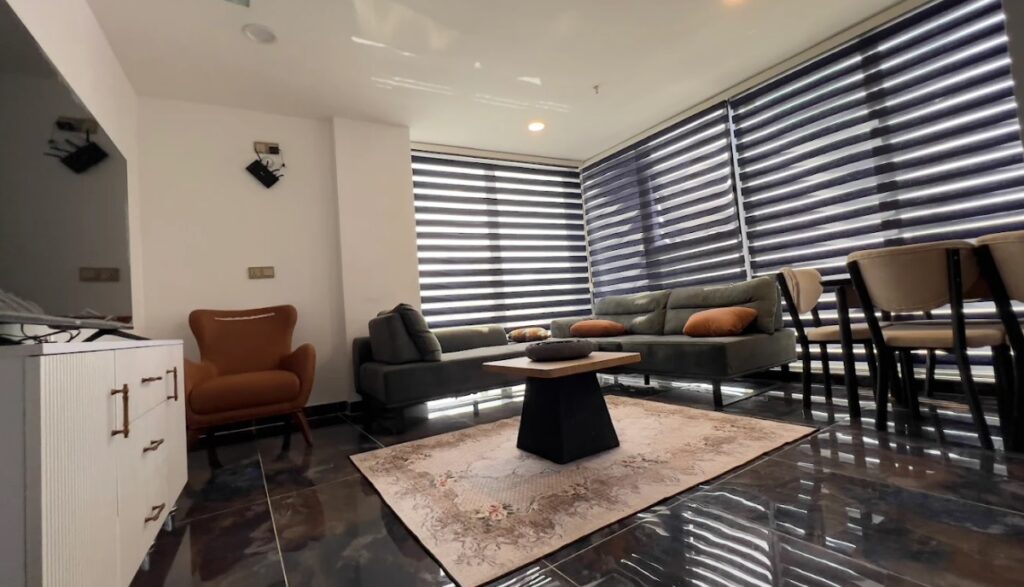 لابی هتل الربيعی السكنی