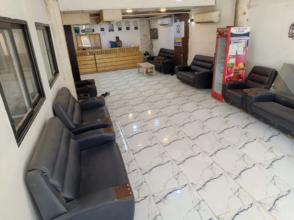 ورودی اصلی هتل الطیف