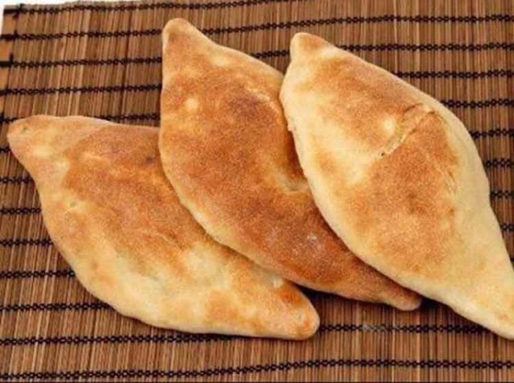 ساندویچ کربلایی با نان صمون